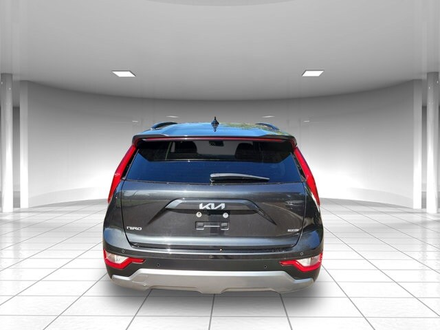 2023 Kia Niro Plug-In Hybrid EX photo 3