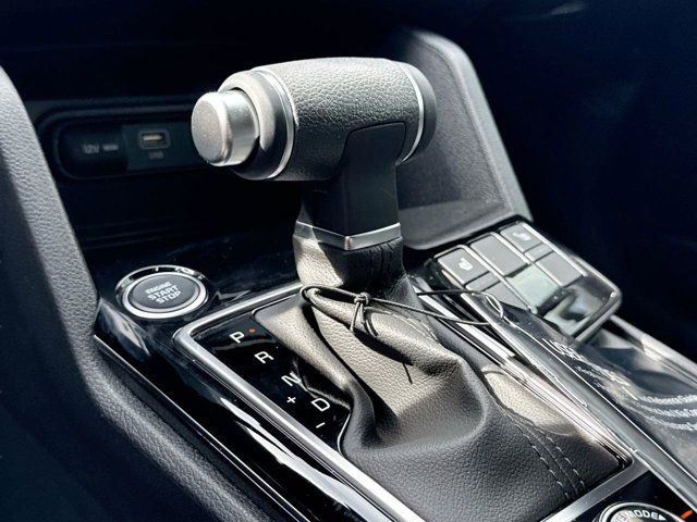 2025 Kia Sportage EX - Photo 23