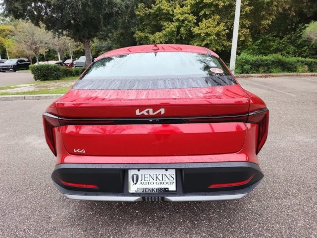 New 2025 Kia K4 LXS Sedan