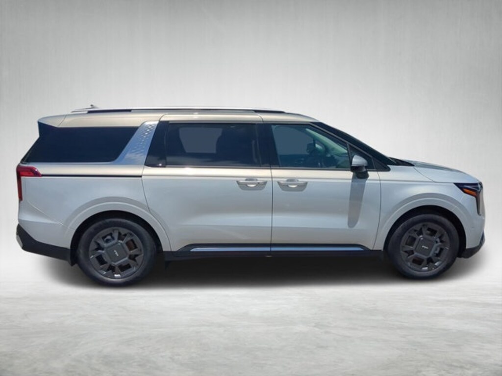 New 2026 Kia Carnival SX Minivan/Van
