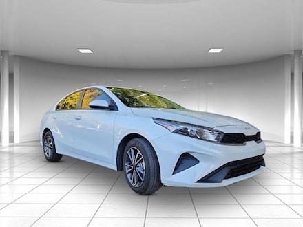 2024 Kia Forte LXS Sedan