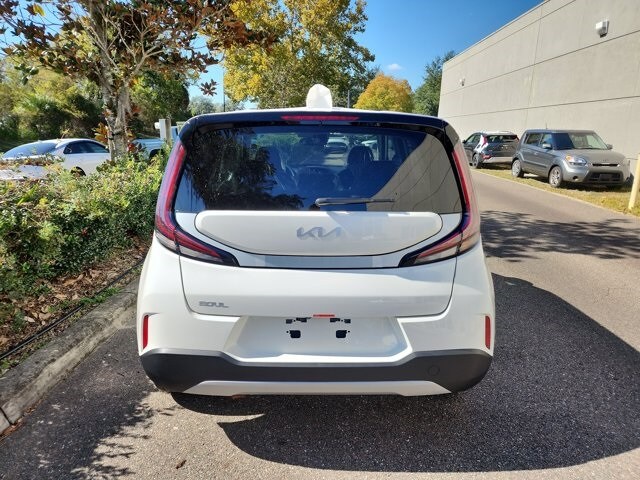 2025 Kia Soul LX photo 3