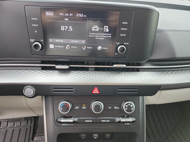 2024 Kia Carnival LX Seat Pkg - Photo 21