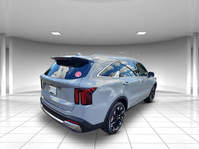 2026 Kia Sorento EX photo 2