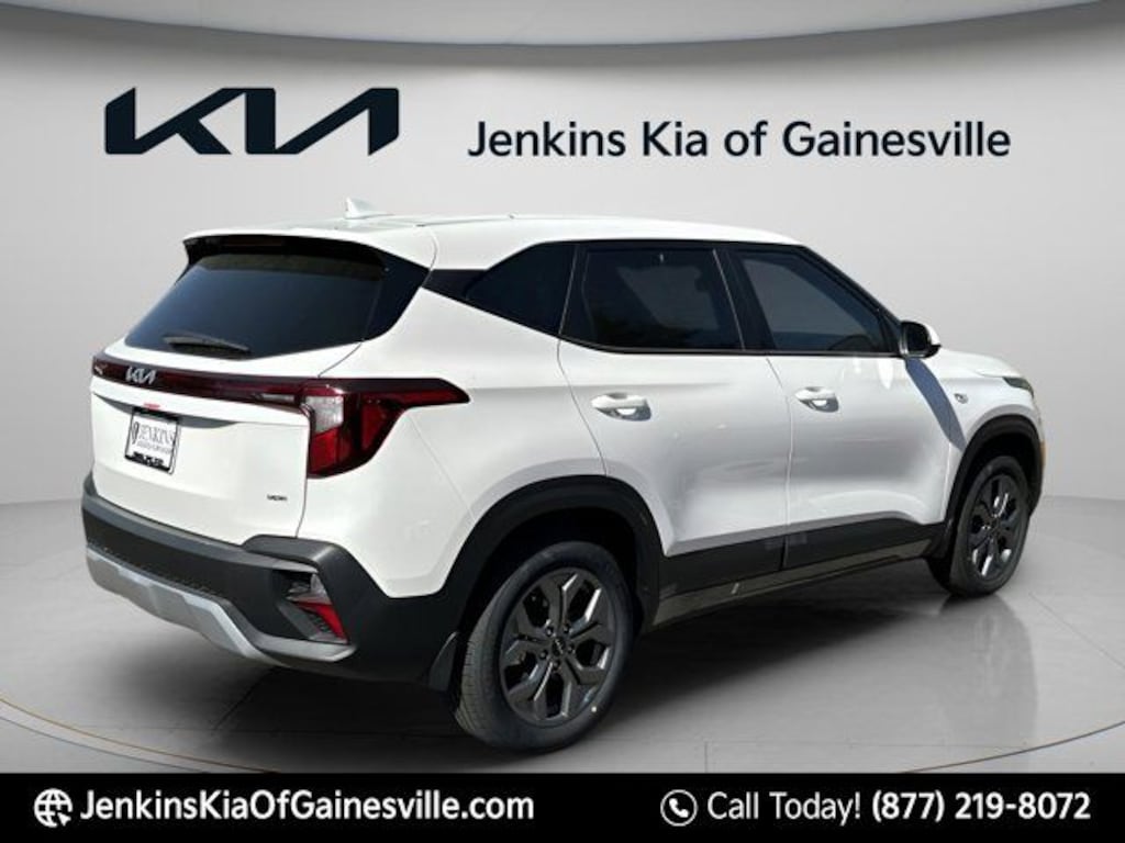 New 2026 Kia Seltos LX SUV