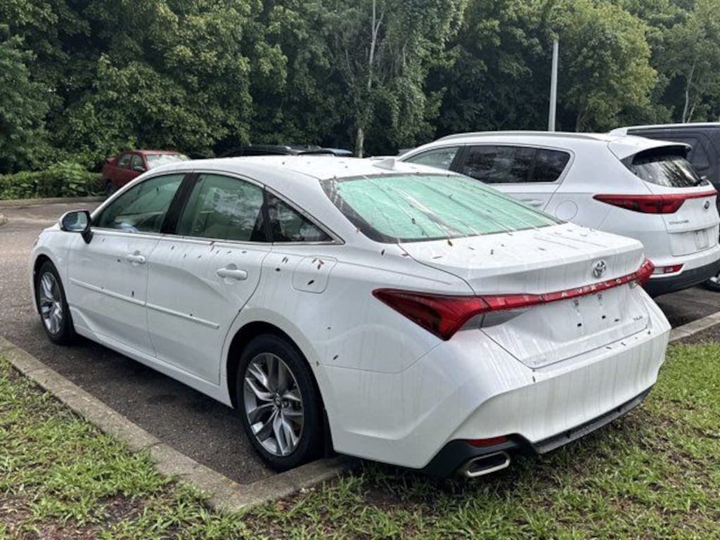 Used 2019 Toyota Avalon XLE Sedan