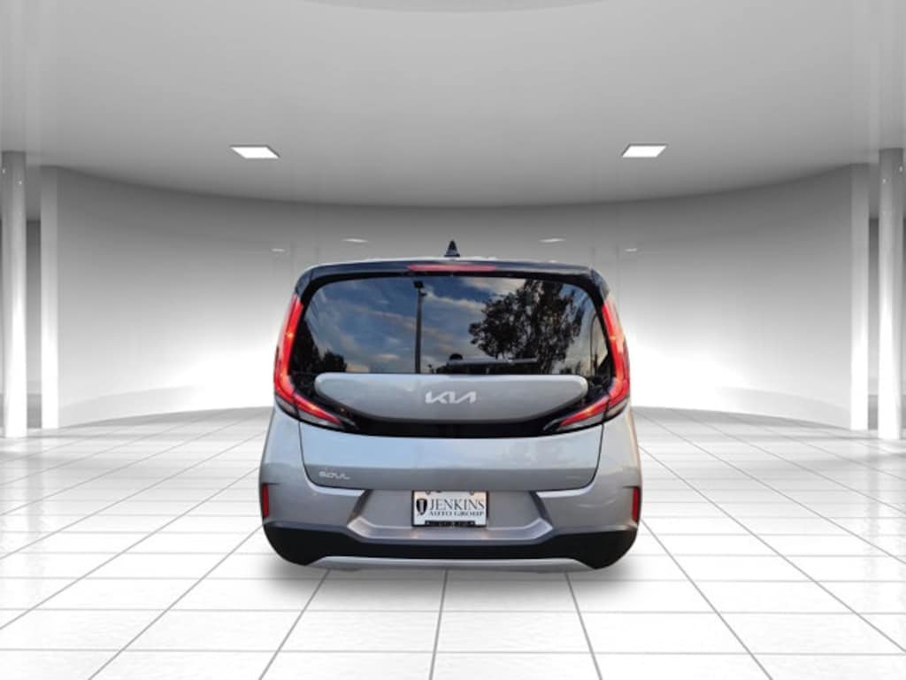 New 2025 Kia Soul LX Hatchback