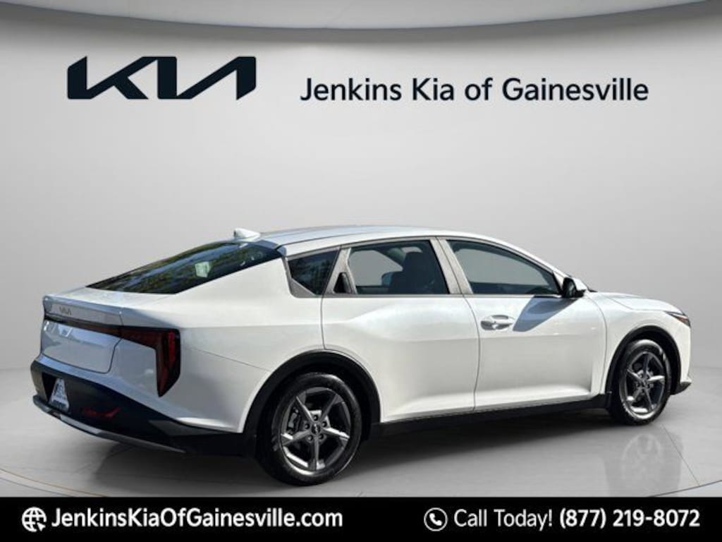 New 2026 Kia K4 LXS Sedan