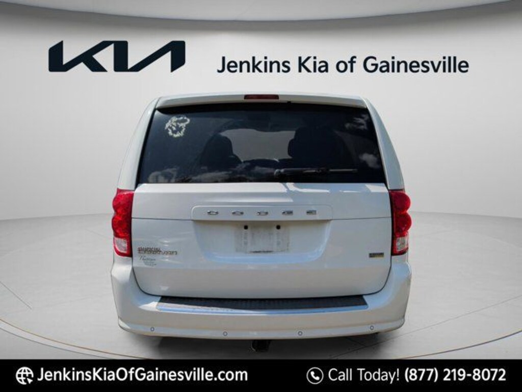 Used 2017 Dodge Grand Caravan SE Minivan/Van