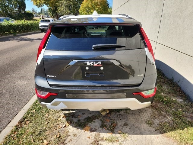 2026 Kia Niro LX photo 3
