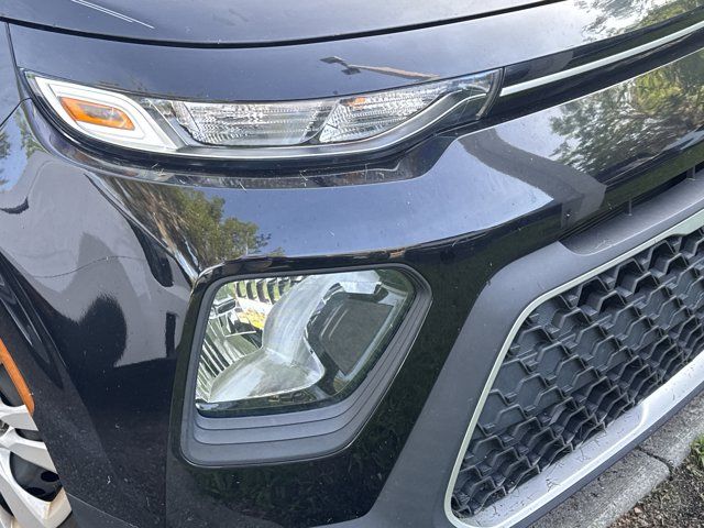 2022 Kia Soul LX - Photo 8