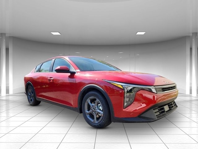 2025 Kia K4 LXS's photo