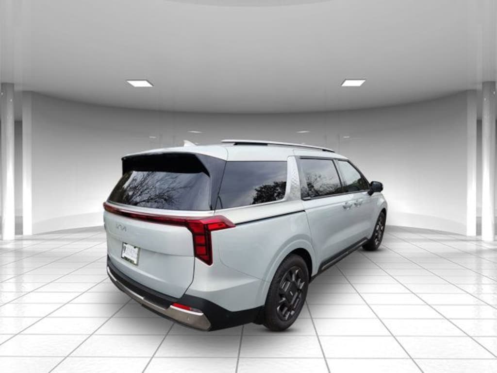 New 2026 Kia Carnival SX Minivan/Van