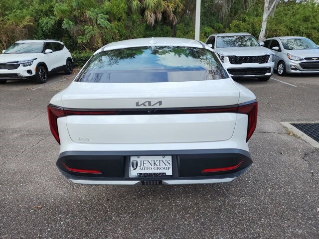 2025 Kia K4 LXS photo 4