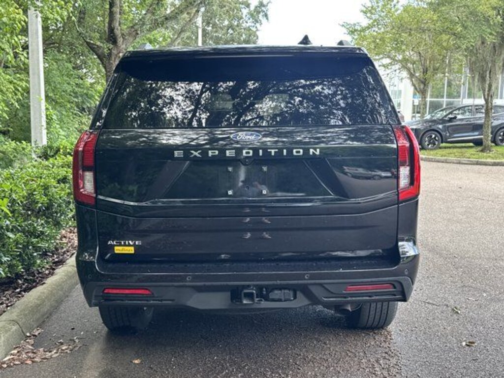 Used 2025 Ford Expedition Active SUV