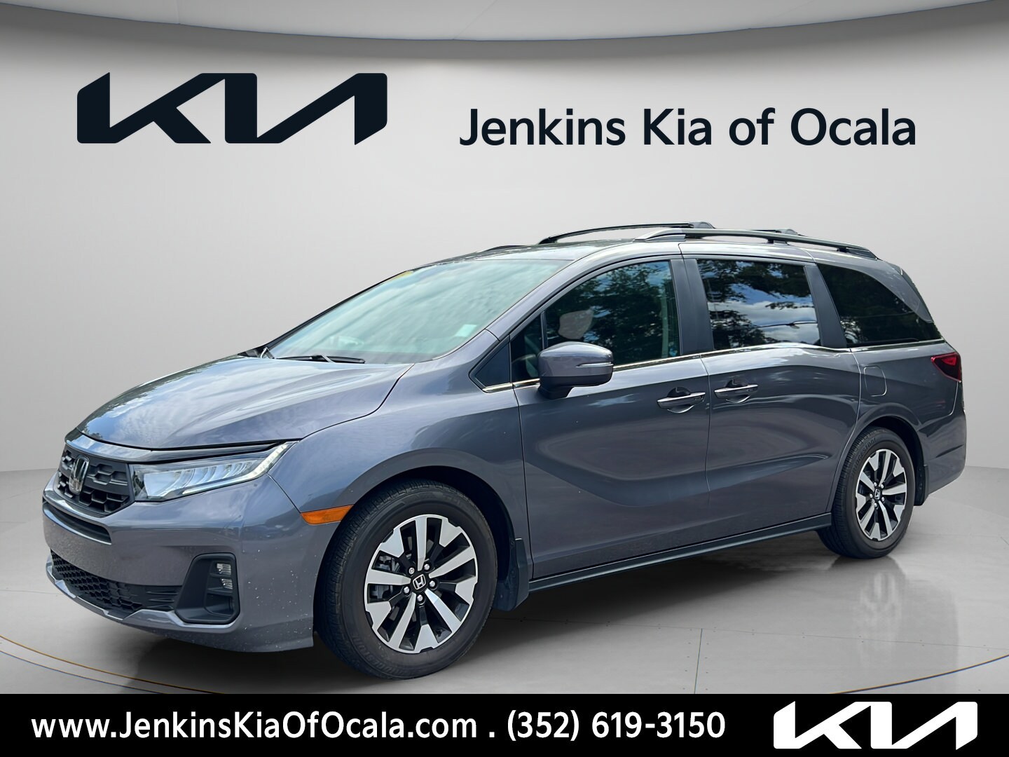 2025 Honda Odyssey EX-L - Photo 9