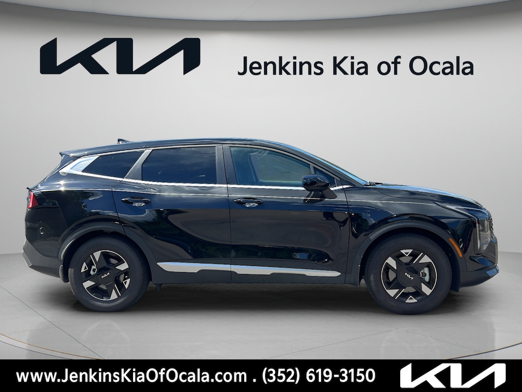New 2026 Kia Sportage LX SUV