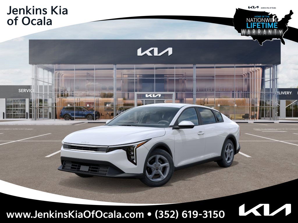 2025 Kia K4 LXS's photo