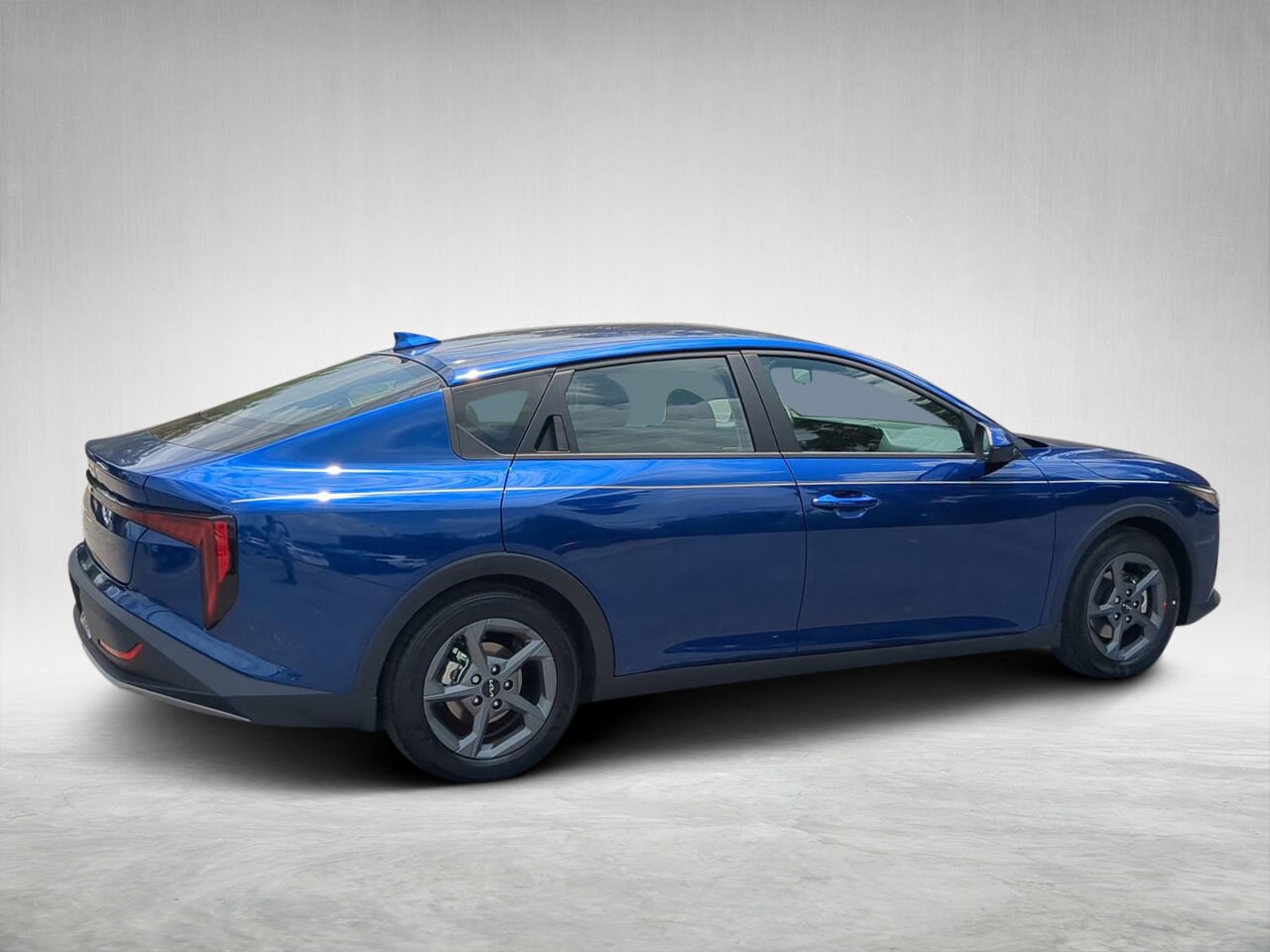 2025 Kia K4 LXS photo 3
