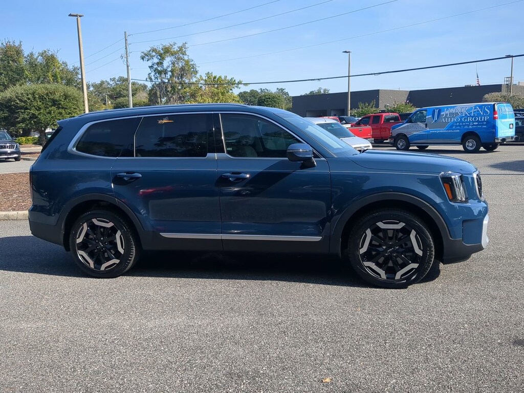 Used 2025 Kia Telluride EX SUV