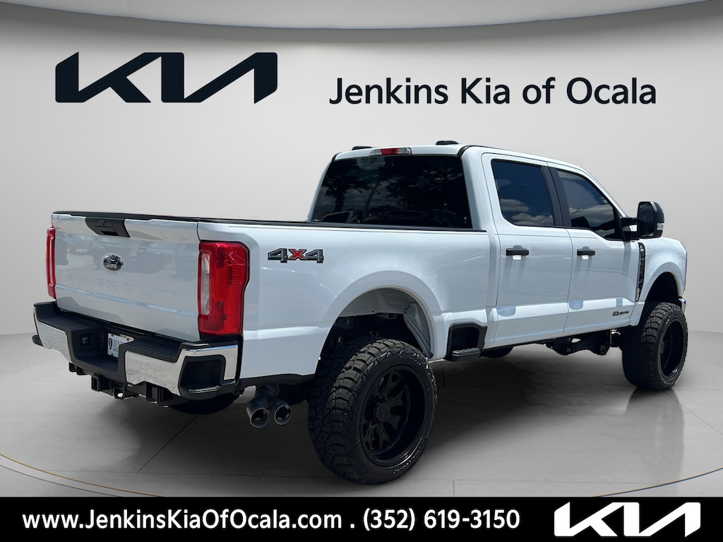 Used 2025 Ford F-350 XL Truck Crew Cab
