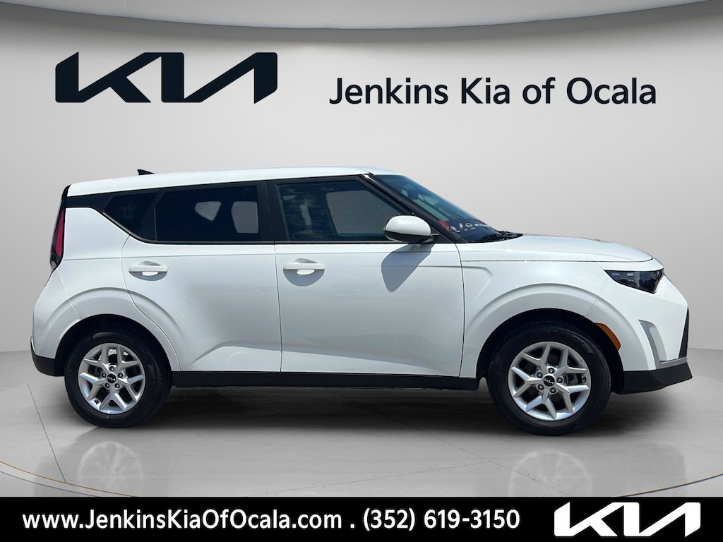 Certified 2025 Kia Soul LX Hatchback