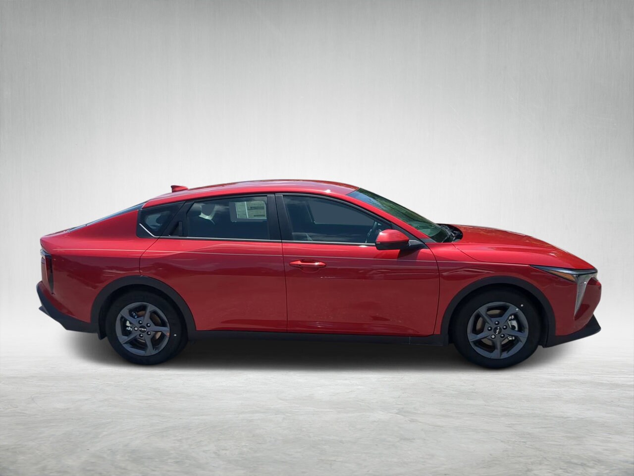 2025 Kia K4 LXS photo 2