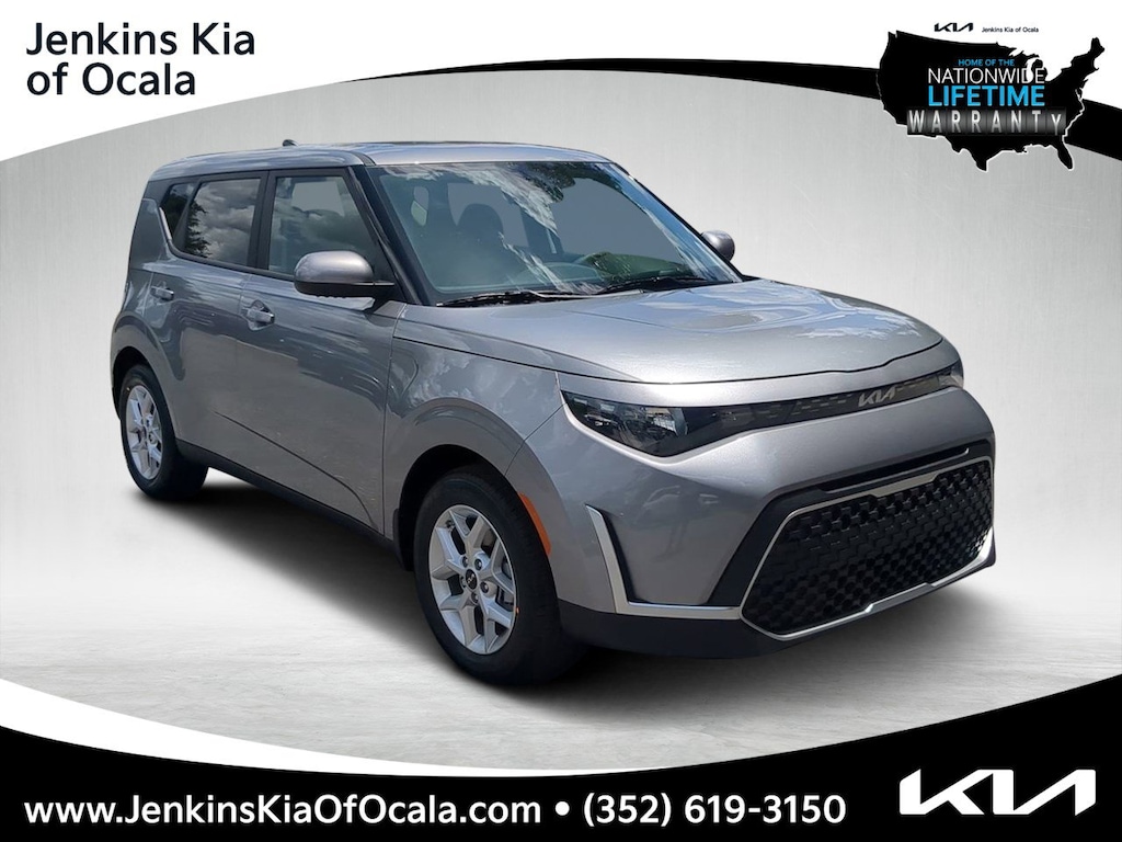 New 2025 Kia Soul LX Hatchback