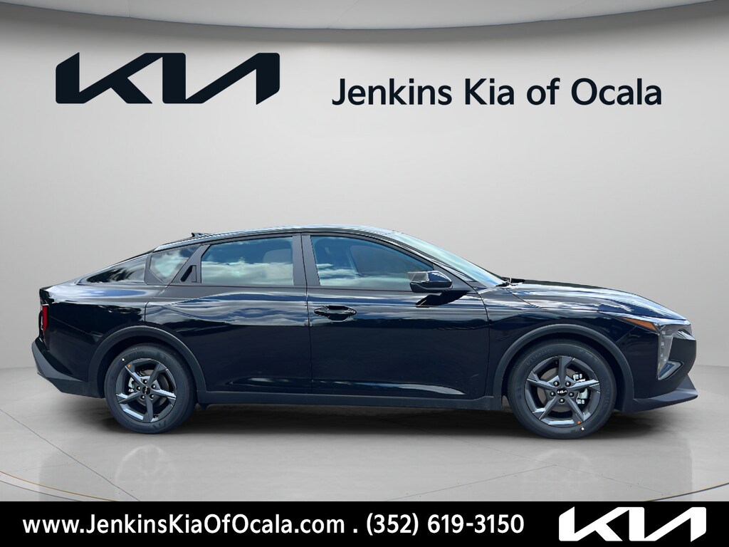 New 2026 Kia K4 LXS Sedan