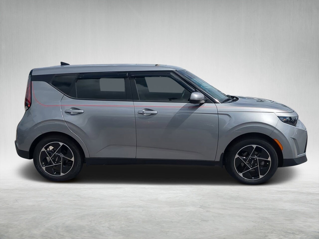 2023 Kia Soul EX photo 2