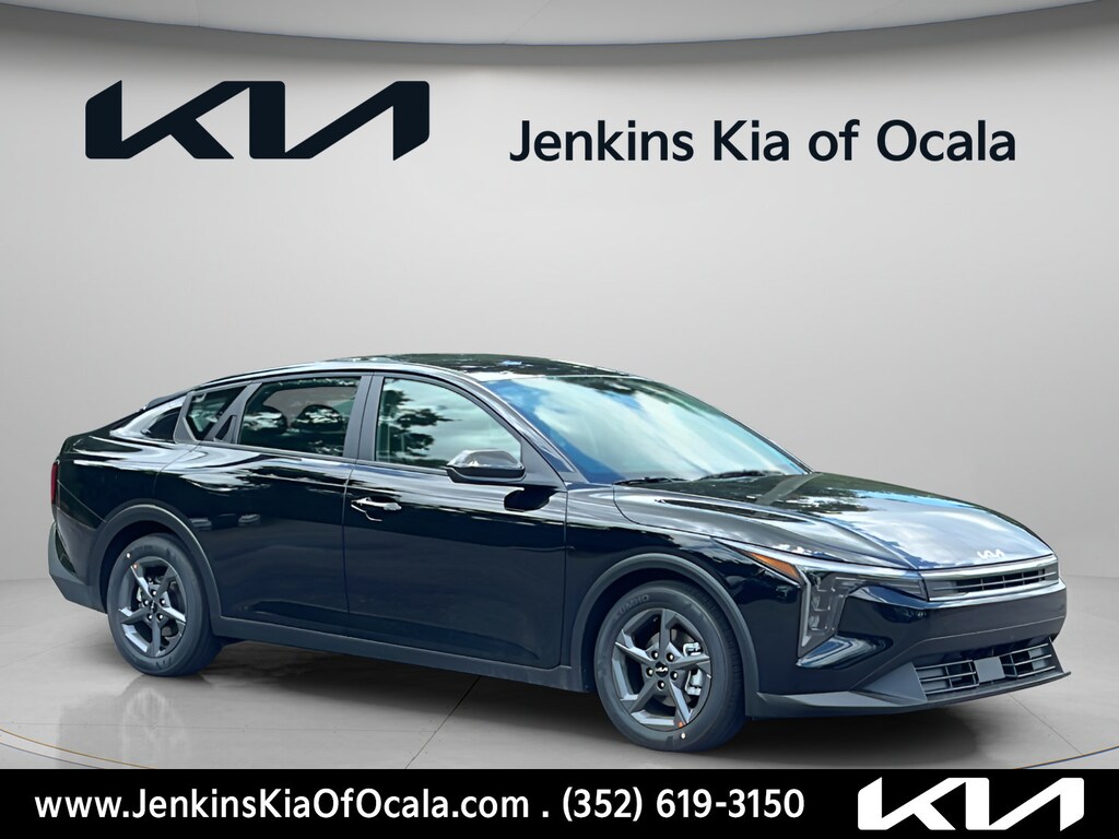 New 2026 Kia K4 LXS Sedan
