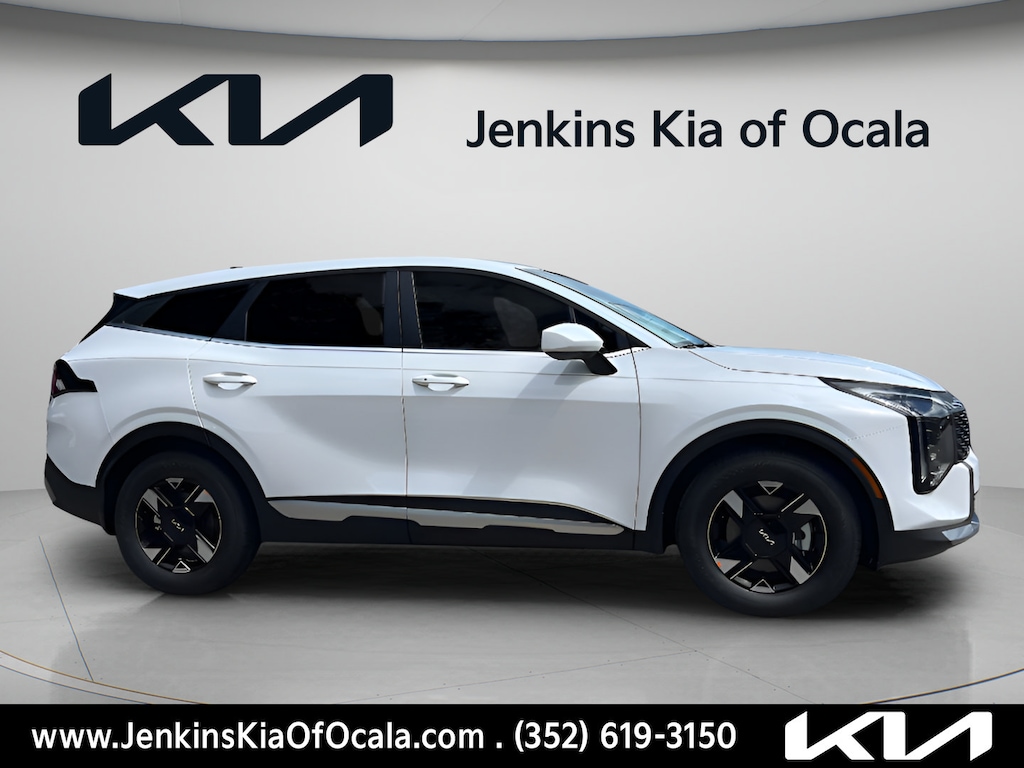 New 2026 Kia Sportage LX SUV