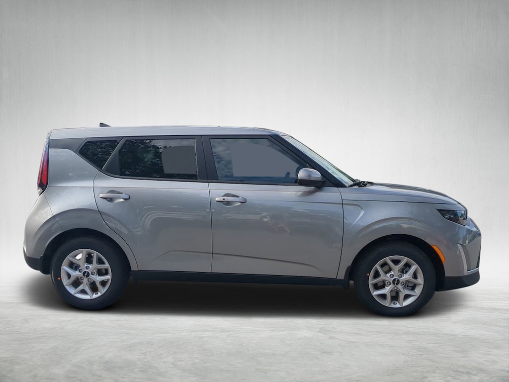 New 2025 Kia Soul S Hatchback