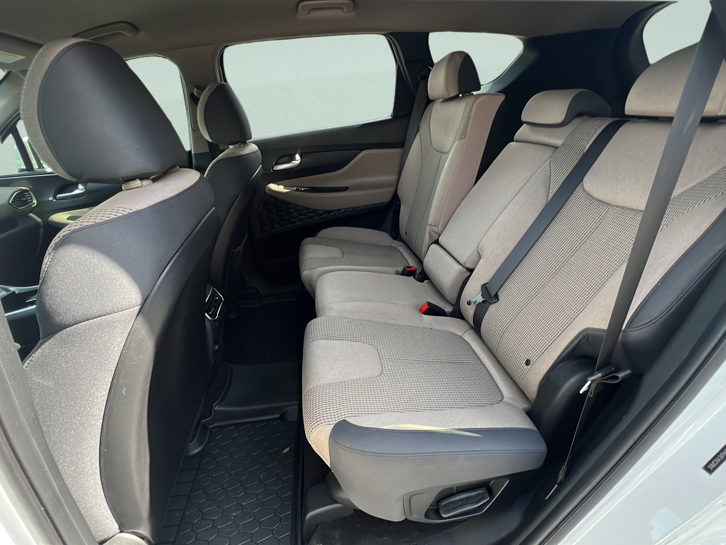 2023 Hyundai Santa Fe SEL - Photo 17