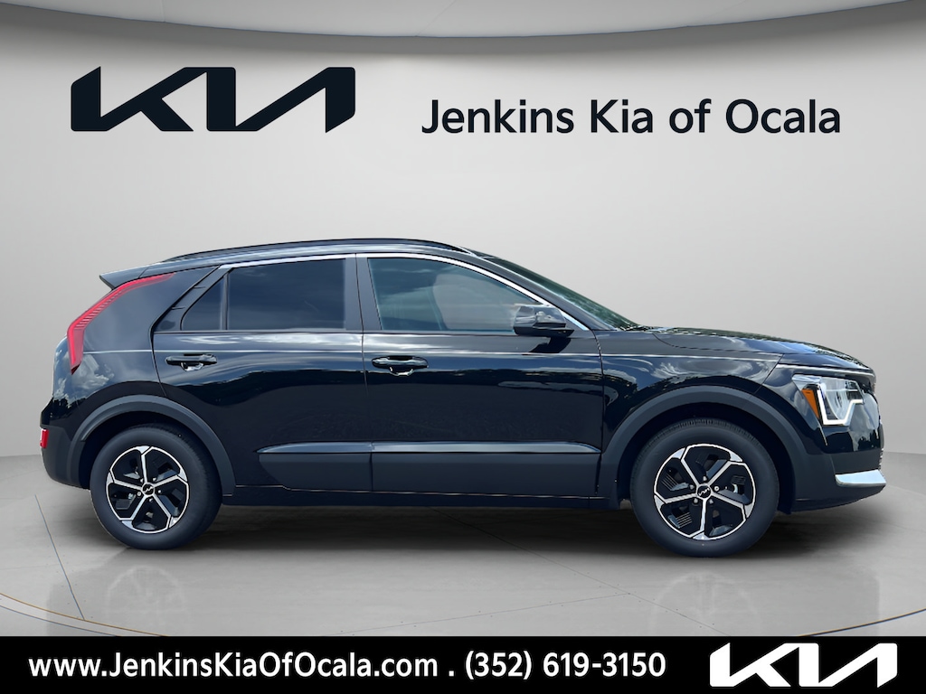 New 2026 Kia Niro LX SUV