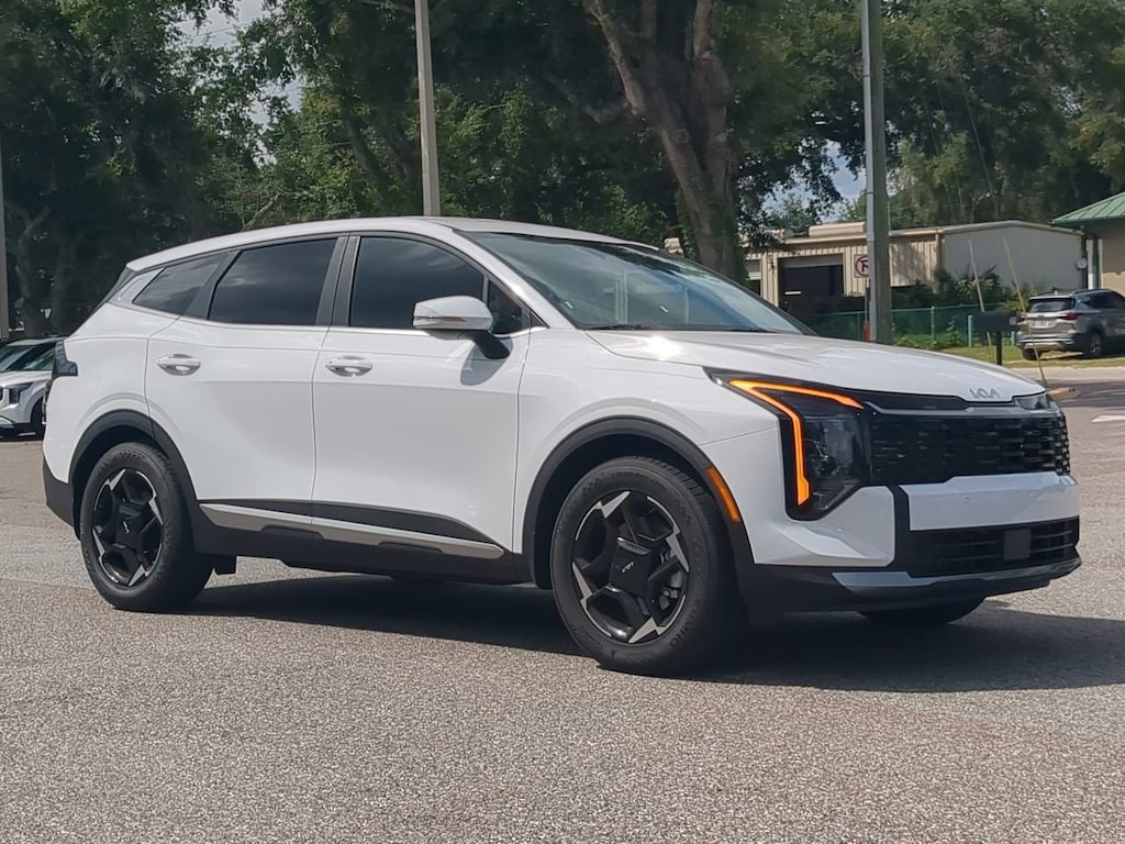 New 2026 Kia Sportage EX SUV