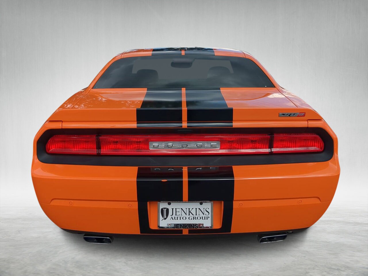 2014 Dodge Challenger SRT8 photo 4