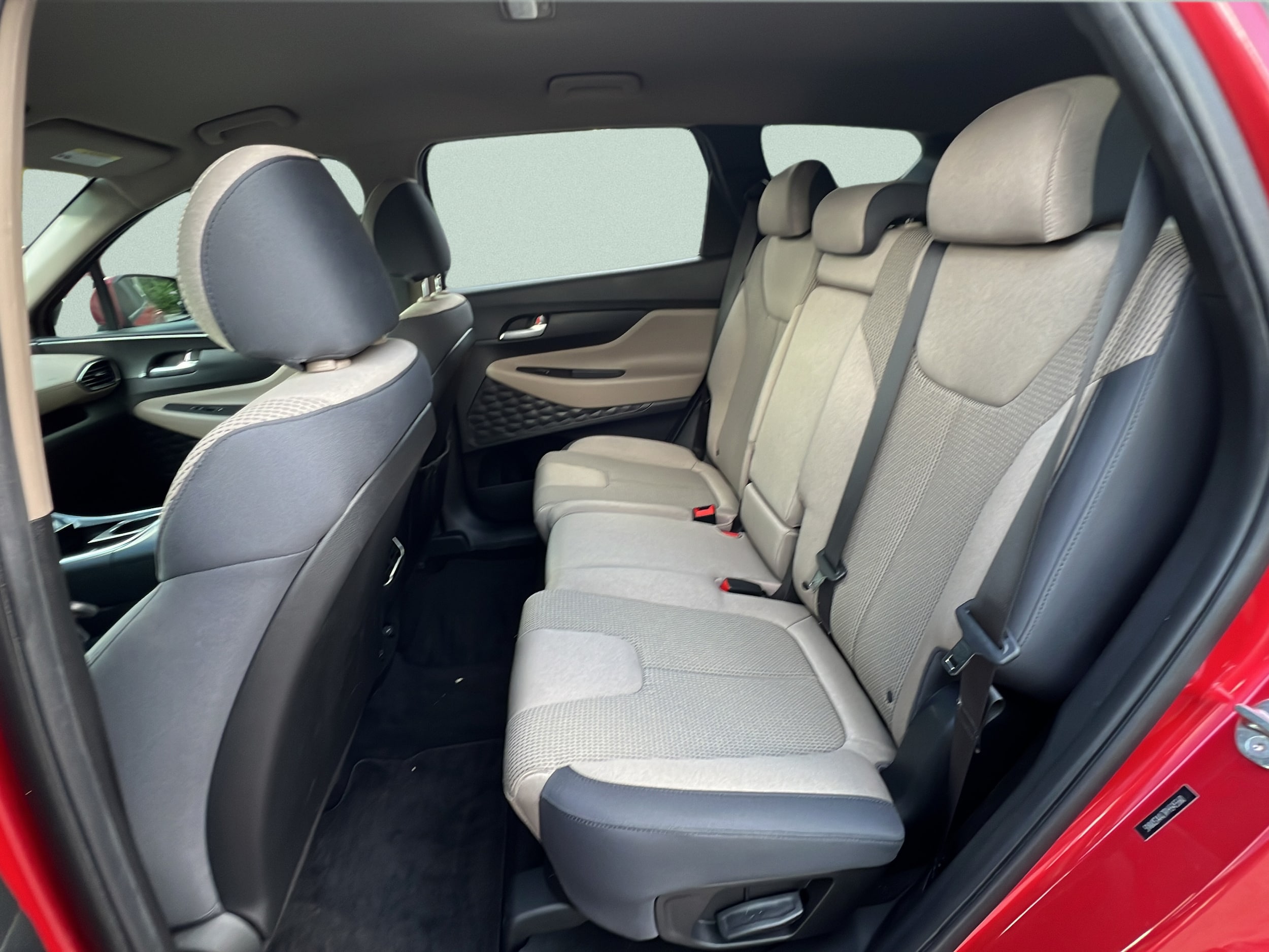 2023 Hyundai Santa Fe SE - Photo 17