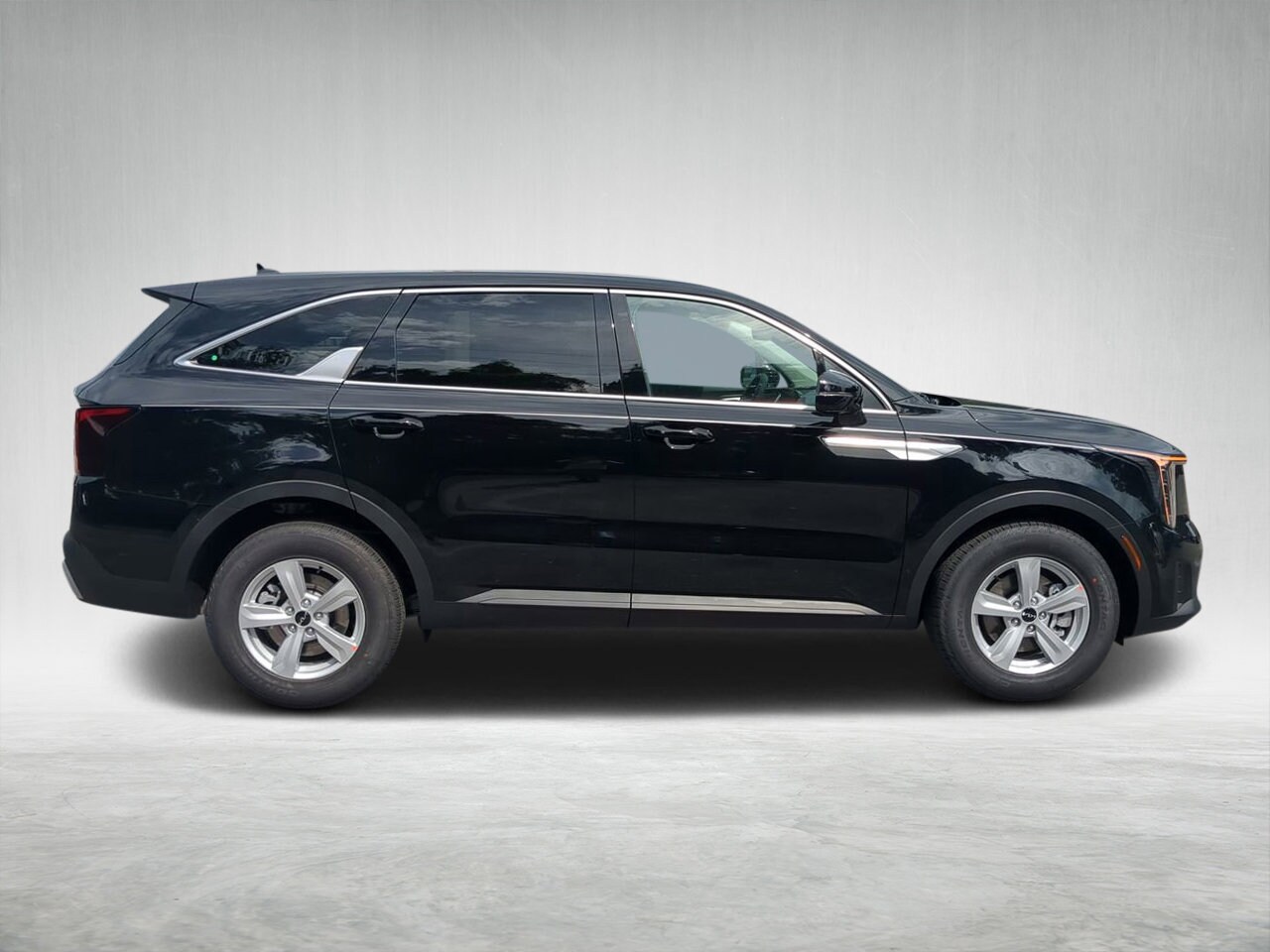 2026 Kia Sorento LX photo 2