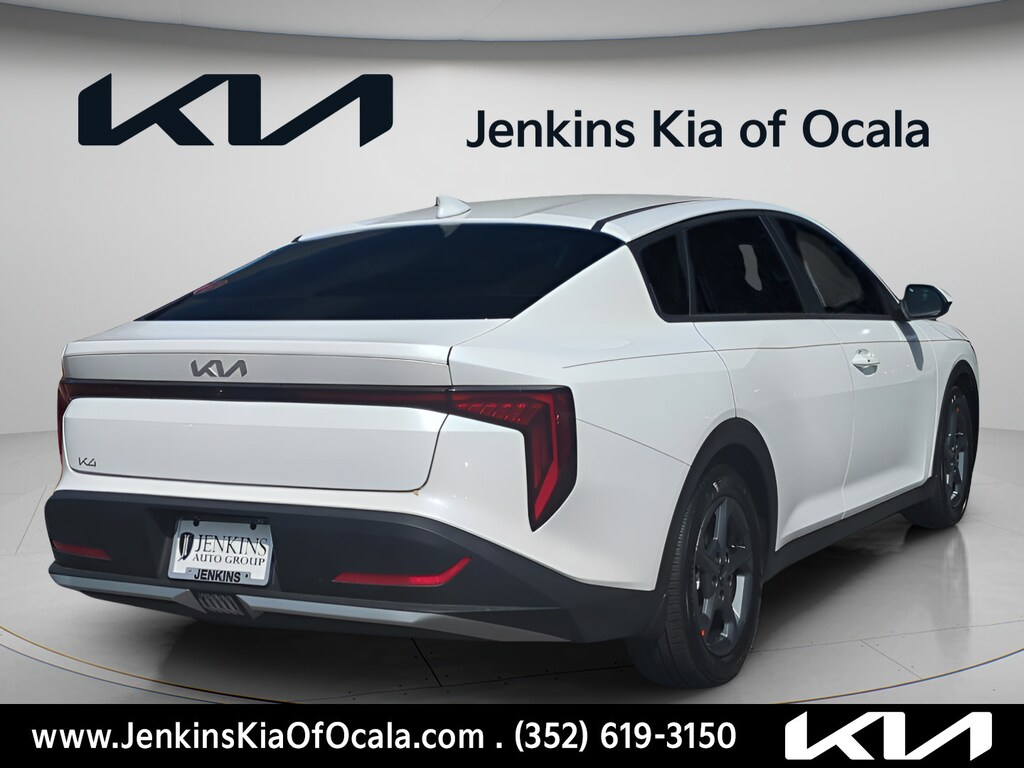 New 2026 Kia K4 LXS Sedan