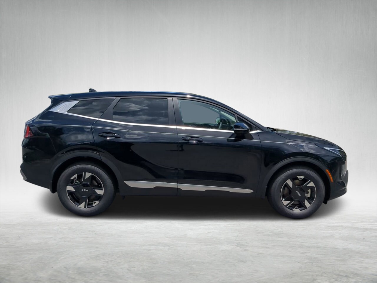 2026 Kia Sportage LX photo 2