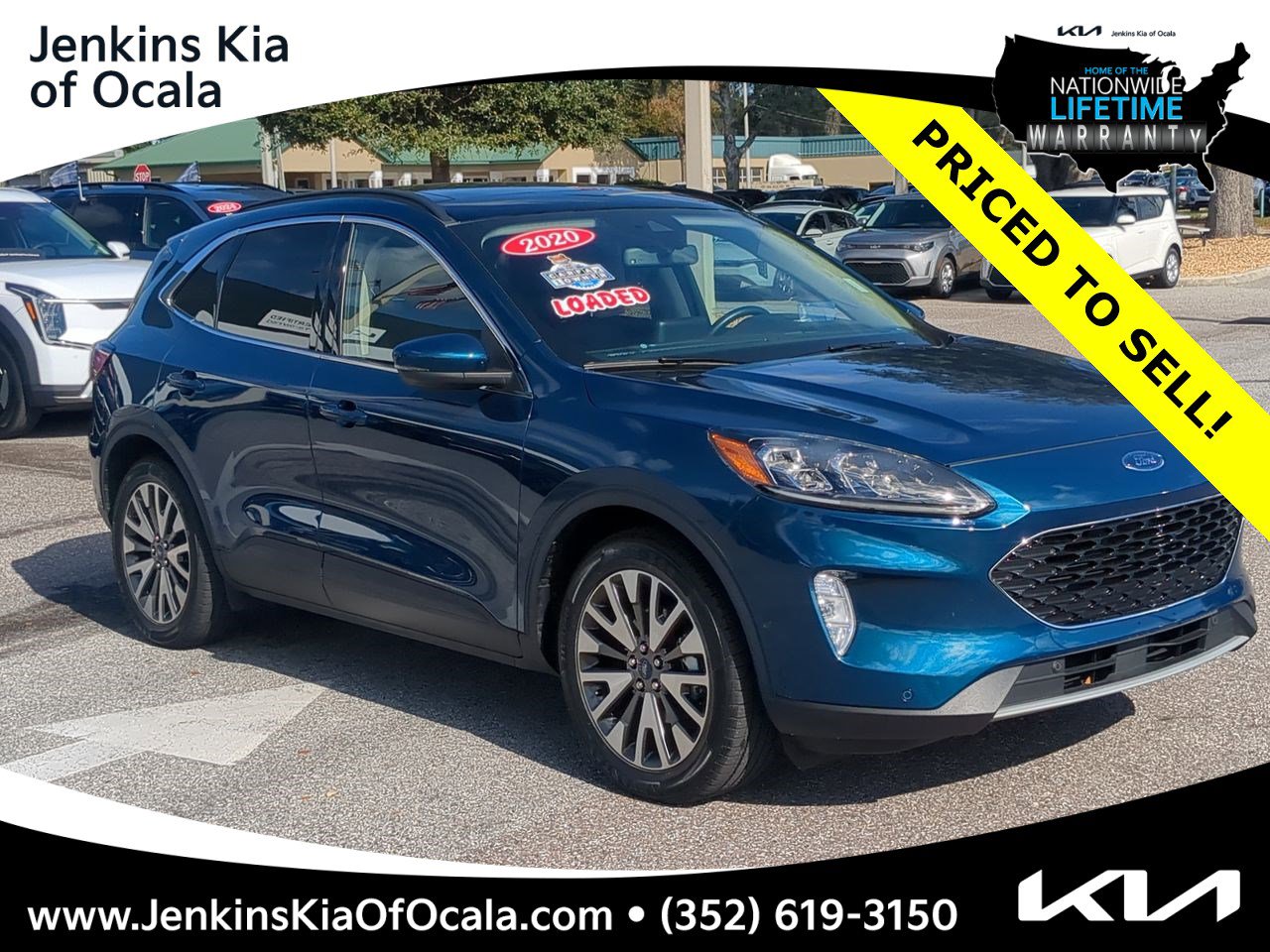 2020 Ford Escape Titanium's photo