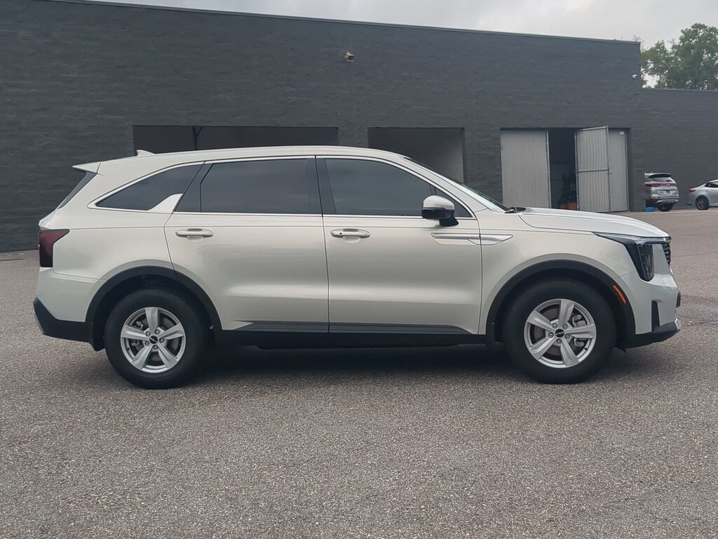 New 2026 Kia Sorento LX SUV