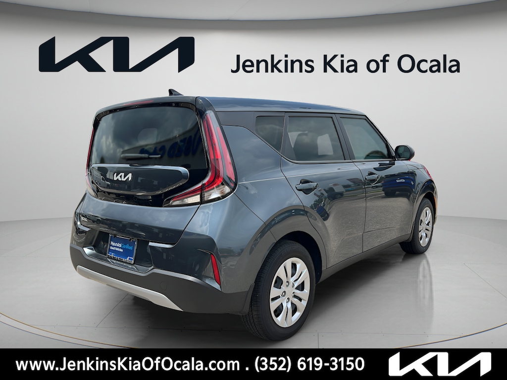 Used 2025 Kia Soul LX Hatchback