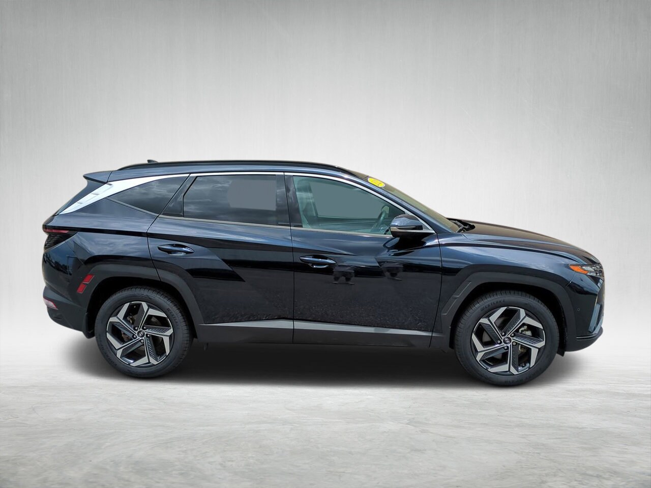 2022 Hyundai Tucson Hybrid Limited photo 2