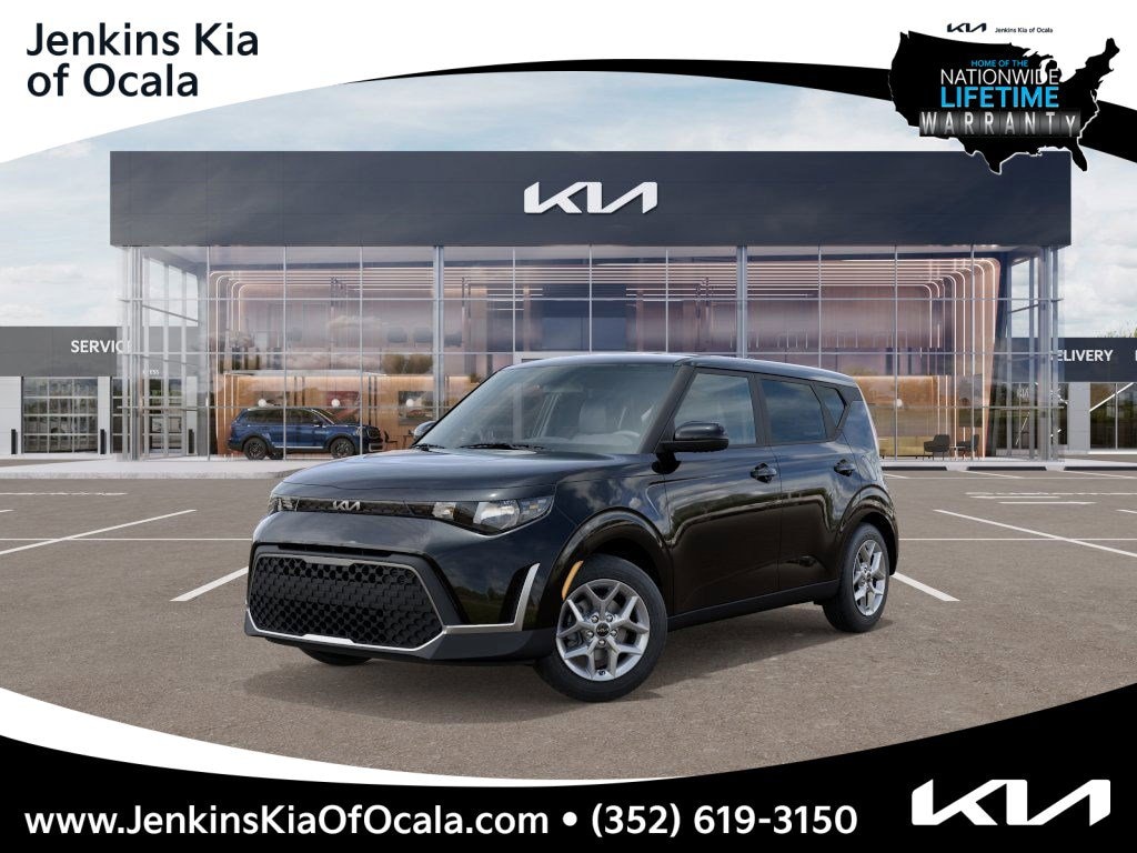 New 2025 Kia Soul LX Hatchback