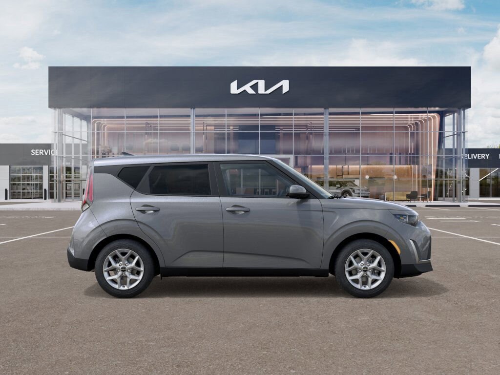 New 2025 Kia Soul LX Hatchback