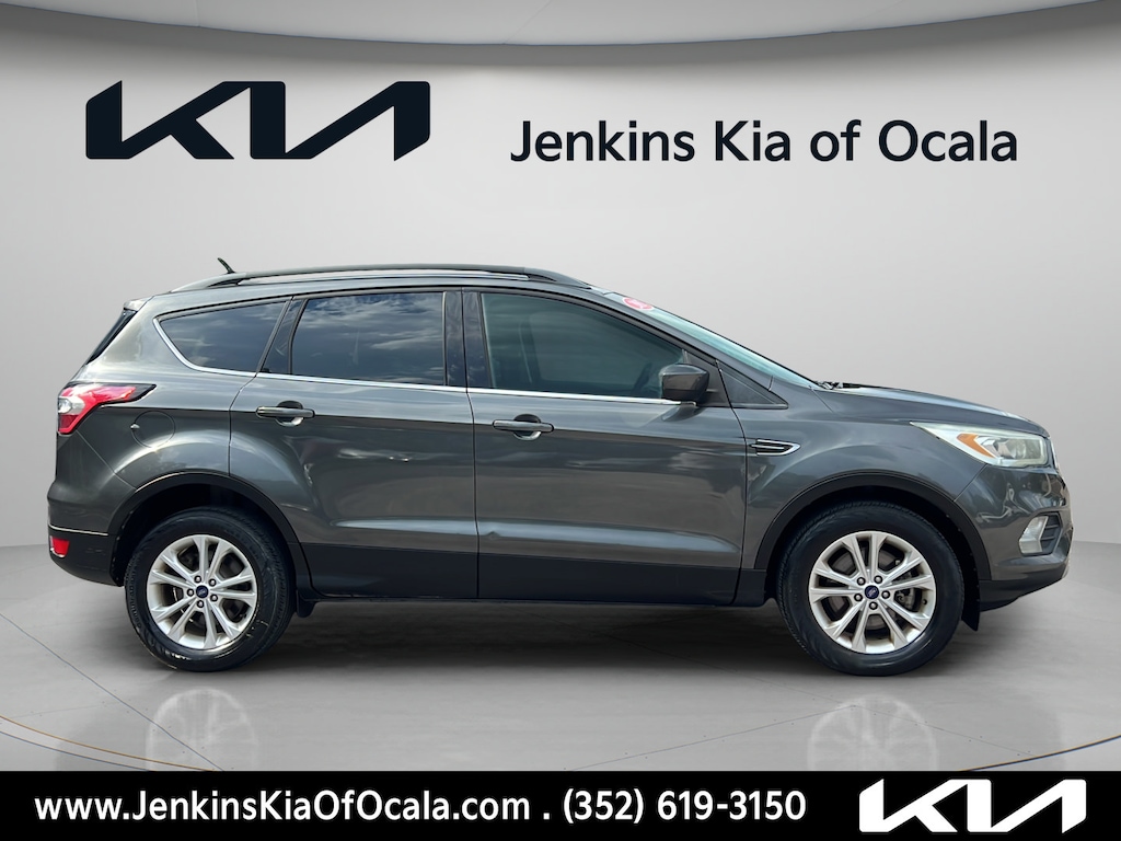 Used 2017 Ford Escape SE SUV