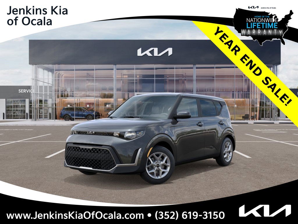 2025 Kia Soul LX's photo