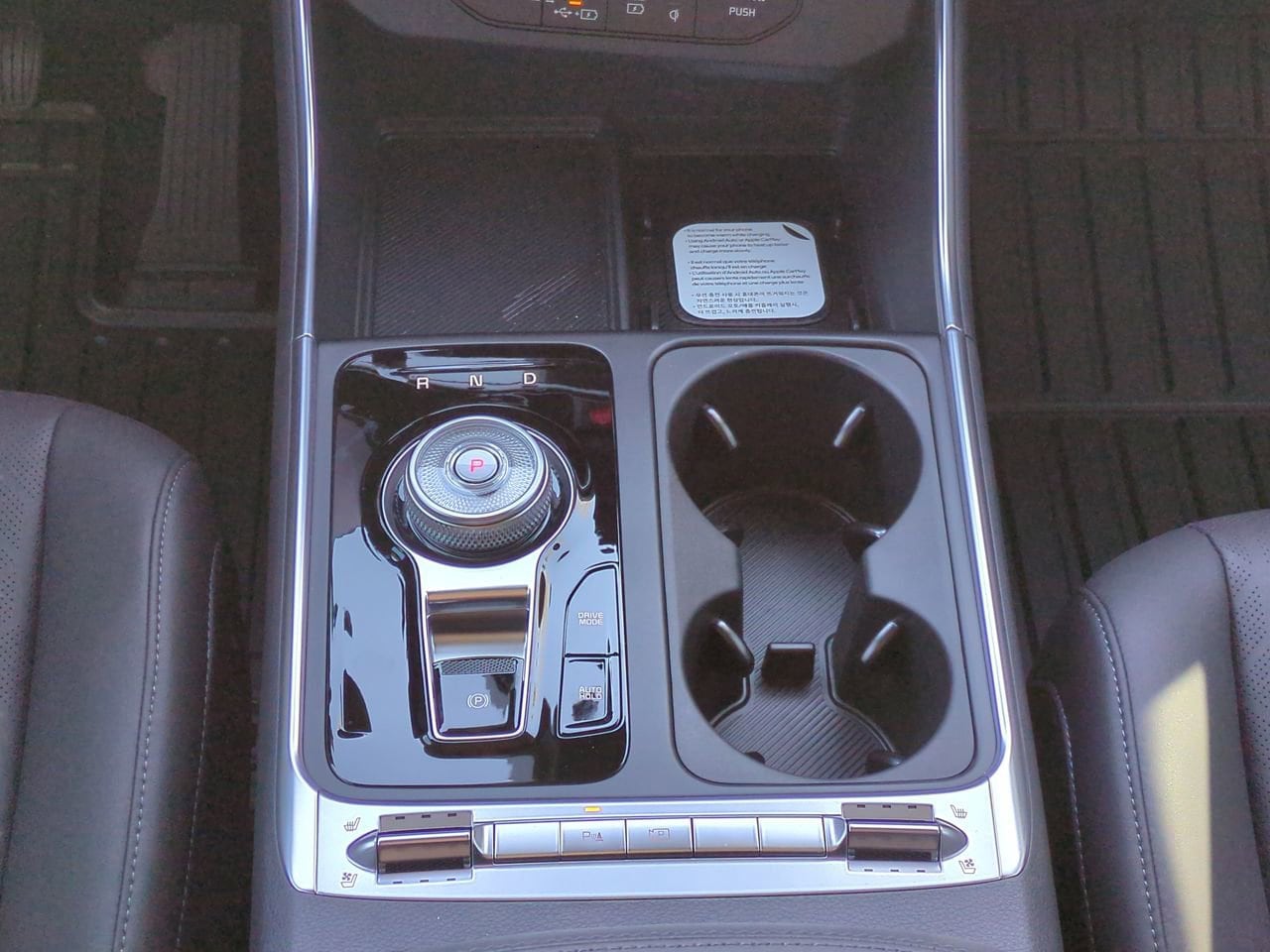 2026 Kia Carnival SX - Photo 25